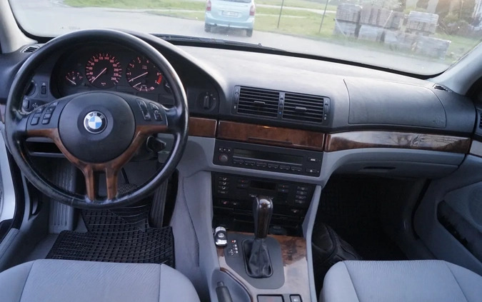 BMW Seria 5 cena 7990 przebieg: 430000, rok produkcji 2001 z Garwolin małe 497